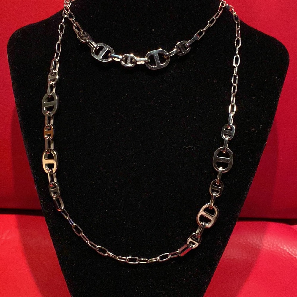 Michael Kors Beautiful Long Logo Necklace New WithTags - Picture 9 of 16